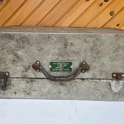 LOT 76P: Tool Tender Radio-Television Service Box with Assorted Glass Tubes and Fuses