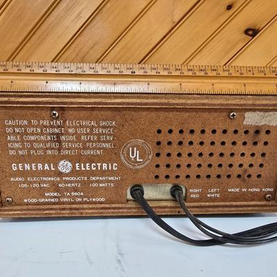 LOT 77P: Groovy 8-Track Stereo Deck