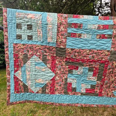 LOT 83L: Two Beautiful Vintage Patchwork/Star Pattern Quilts