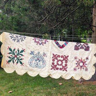 LOT 84L: Two Lovely Vintage Quilts