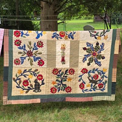 LOT 90L: Vintage Beautifully Handmade Quilts