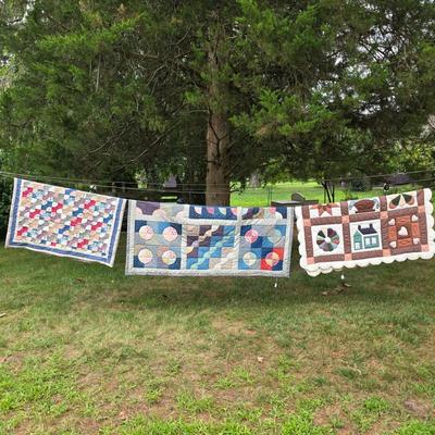 LOT 94L: Beautiful Handmade Vintage Quilts