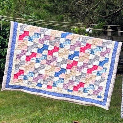 LOT 94L: Beautiful Handmade Vintage Quilts