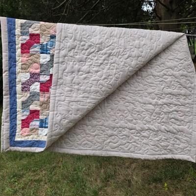 LOT 94L: Beautiful Handmade Vintage Quilts