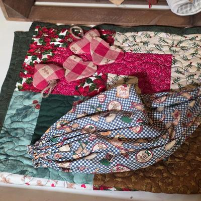 LOT 101S: Crate W/Gingerbread Door Stop, Ornaments, Table Mats, Stocking & More