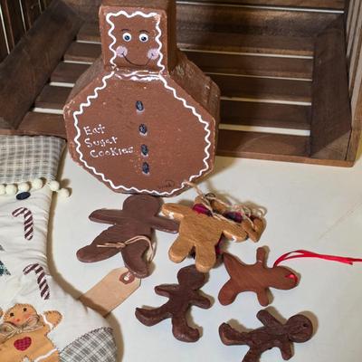 LOT 101S: Crate W/Gingerbread Door Stop, Ornaments, Table Mats, Stocking & More