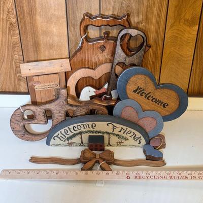 LOT 109S: Vintage Hand Made Wooden/Country Home Decor