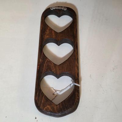 LOT 109S: Vintage Hand Made Wooden/Country Home Decor