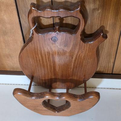 LOT 109S: Vintage Hand Made Wooden/Country Home Decor