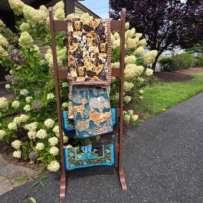 LOT 118S: Vintage Standing Ladder Quilt Rack W/Handmade Lap Quilts