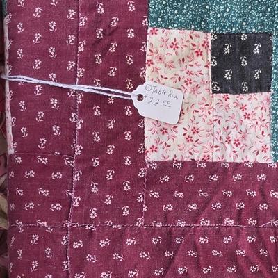 LOT 120S: Leaning Ladder W/Vintage Handmade Table Runner & Quilts
