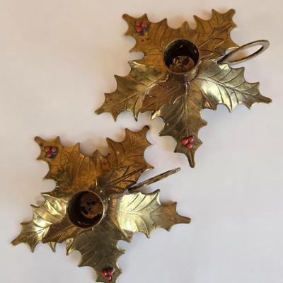 LOT 151F: Holiday Music Boxes, Candlesticks, and Stocking Hangers