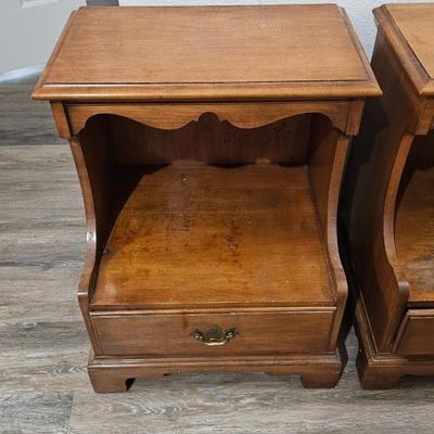 2 Vintage Ethan Allen Maple Nightstands