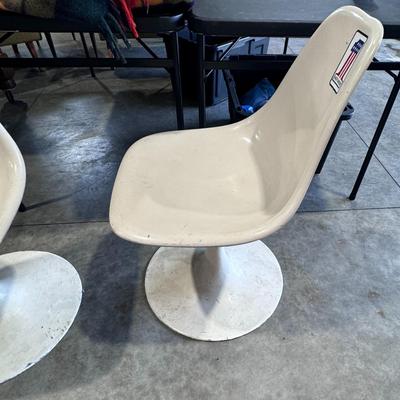 Tulip Chairs / PAIR (2)