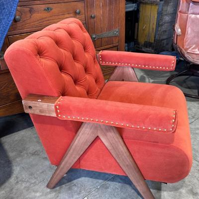 MCM STYLE Tufted Club Chair -- Super Comfy