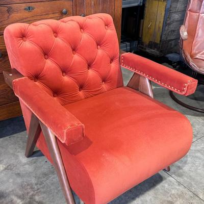MCM STYLE Tufted Club Chair -- Super Comfy