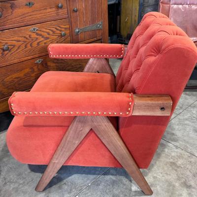 MCM STYLE Tufted Club Chair -- Super Comfy
