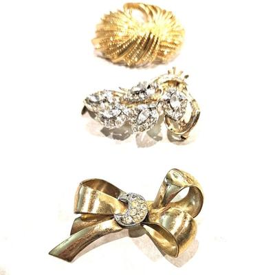 Pins & Brooches Lot #1