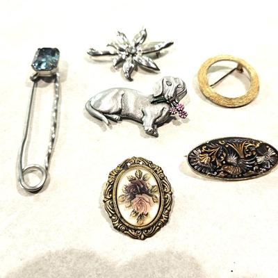 Pins & Brooches Lot # 2