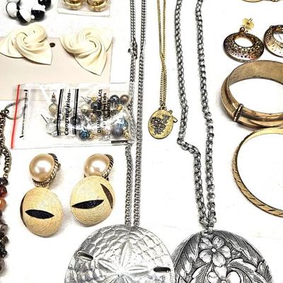 Complete Jewelry Lot