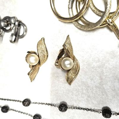 Complete Jewelry Lot