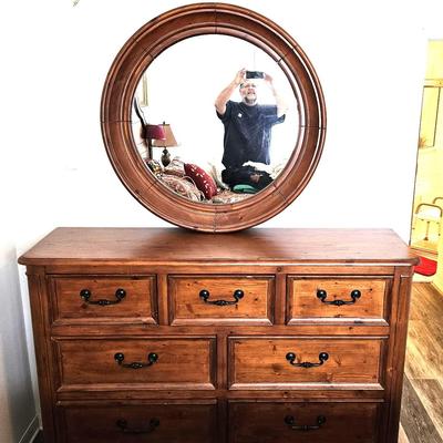 Cabinet with Mirror