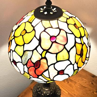 Tiffany Style Table Lamp