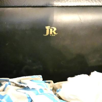 4 Piece Vintage Bags