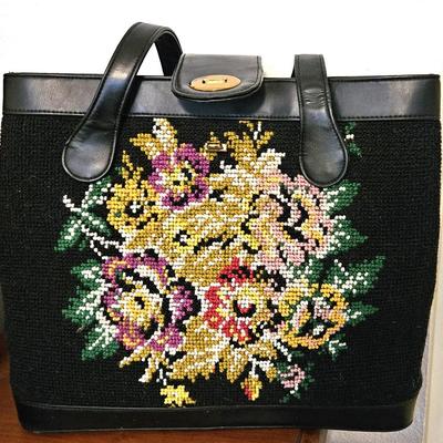 4 Piece Vintage Bags