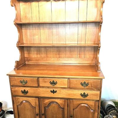 Ethan Allen Hutch