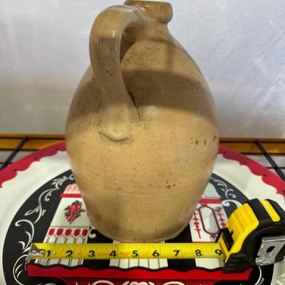 LYON'S primitive salt glaze stoneware jug. Mid 19th century / marked