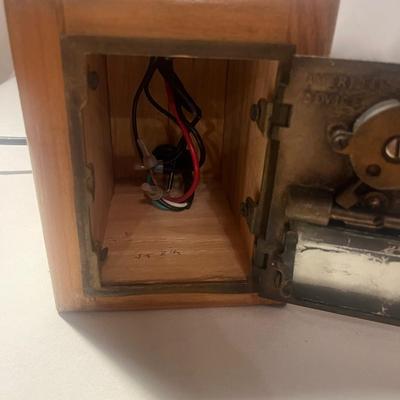 Industrial Style Table Lamp (LR-MG)