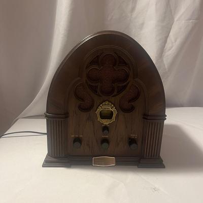 Vintage Philco Baby Grand Replica AM/FM Radio (LR-MG