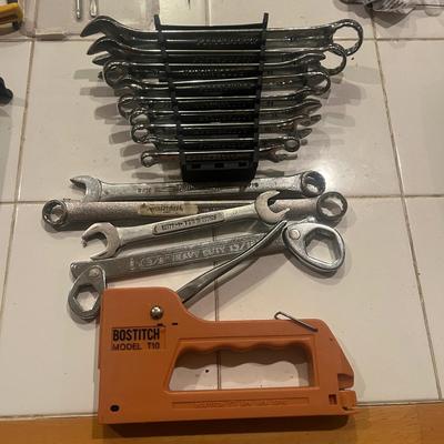 Assortment of Hand Tools (T1-MG)