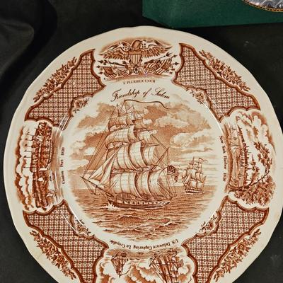 Lot of 5 Vintage Decorative Plate Including 2 Boat Scenes with Stands (in box) and 3 Friendship of Salem