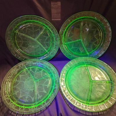 Vintage Set of 4 Uranium Green Depression Divided Plates