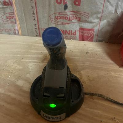 Cordless Dremel, Central Forge Vise & Central Electric 3” Bench Grinder (W-MG)