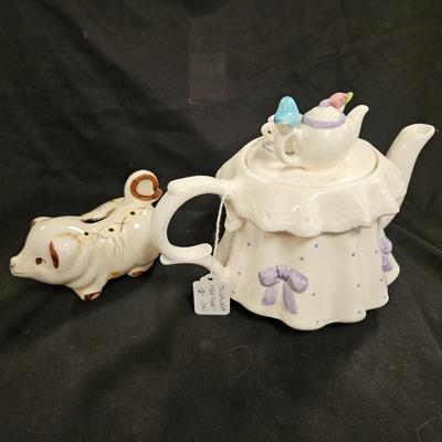 Lot of 3 Vintage Items Including Portuguese Bread Box, Teleflora Teapot and Rio Hondo California Pottery Type Piggy Bank