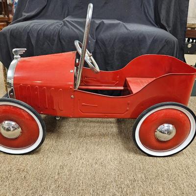 Vintage American Retro Red Pedal Car