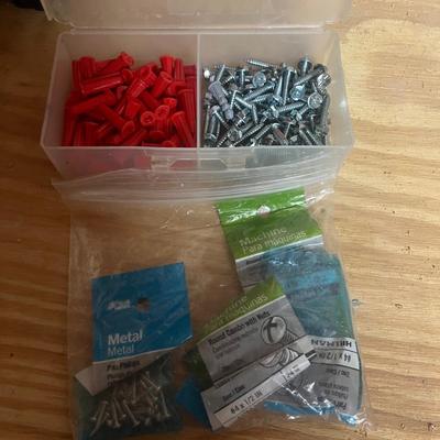 Hardware, Toolbox & More (W-MG)