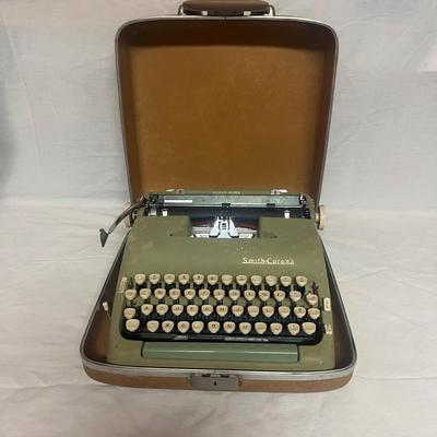 1950s Smith Corona Silent-Super Portable Typewriter (W-MG)