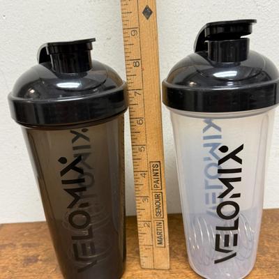 Sale Photo Thumbnail #157: 2 Pack- 14 oz Protein Shaker Bottles for Protein Mixes - 2x Wire Whisk | Leak Proof Shaker Cups for Protein Shakes and Pre Workout | Protein Shaker Bottle Pack | Protein Mixer Cup.  Appear to be new and unused.