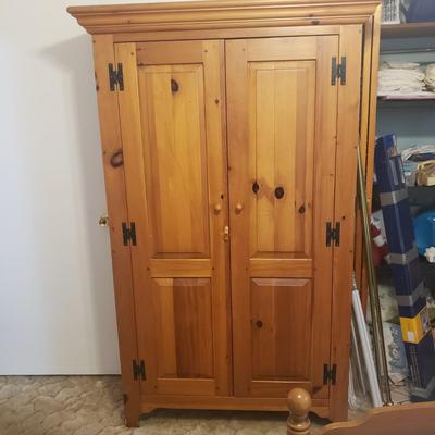 Ethan Allen Wardrobe (B1-KD)