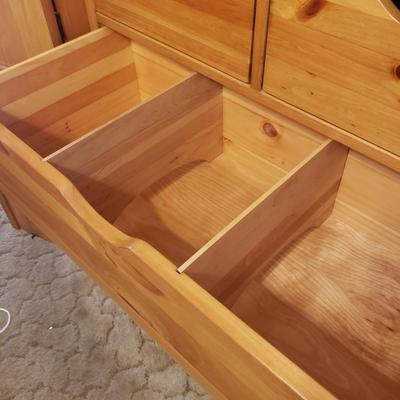 Ethan Allen Wardrobe (B1-KD)