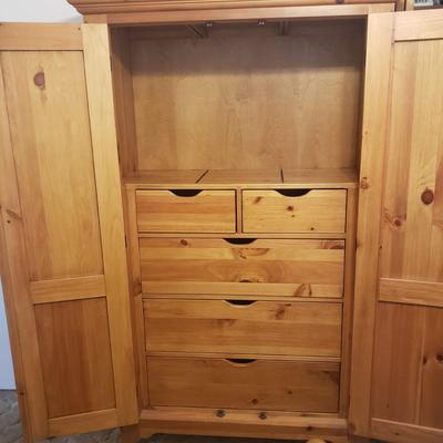 Ethan Allen Wardrobe (B1-KD)