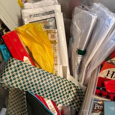 Tote w/tissue paper, gift bags & wrapping paper