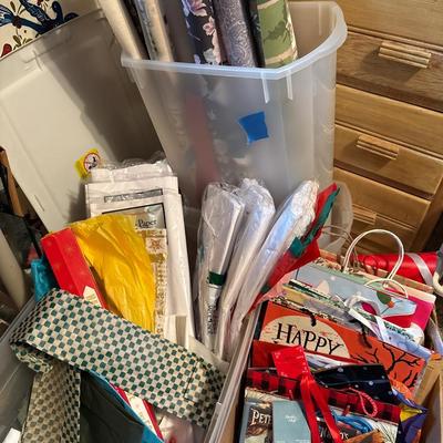 Tote w/tissue paper, gift bags & wrapping paper