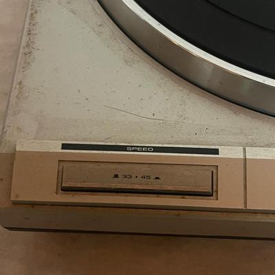 Pioneer PL-S70 Full Automatic Stereo Turntable (W-MG)