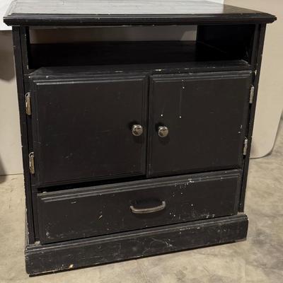 Wooden TV stand, great fixer upper project