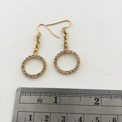 Gold tone dangle rhinestone earrings